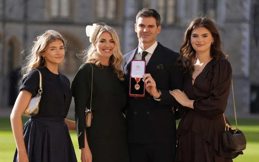 James Anderson gets knighted  news